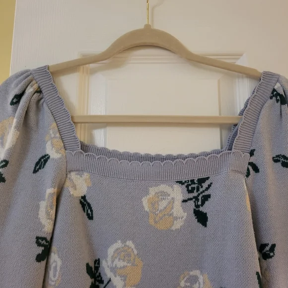Willow&wind Floral Patterned Sweater - Gray and Cream L - Picture 2 of 4